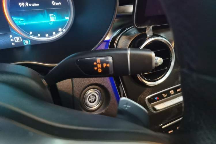 Used Mercedes-Benz C-Class 2020 C 200 L Fashion Edition Sport Version Gear Lever