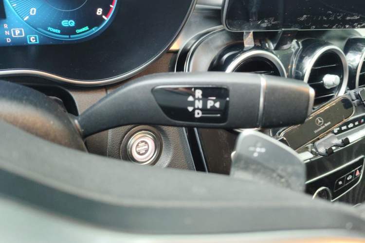 Used Mercedes-Benz C-Class 2020 Restyled C 260 Sport Edition Gear Lever