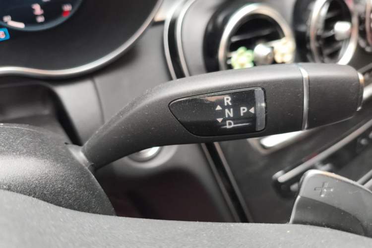 Used Mercedes-Benz C-Class 2020 C 200 L Fashion Edition Sport Version Gear Lever