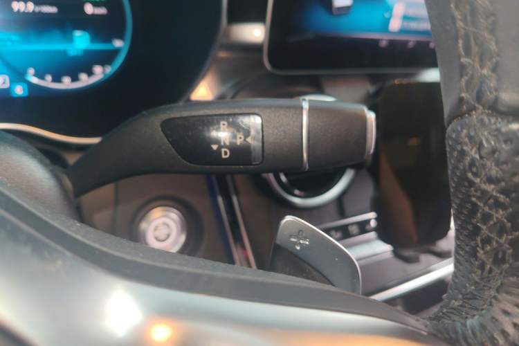 Used Mercedes-Benz C-Class 2020 Restyled C 260 L Sport Edition Gear Lever