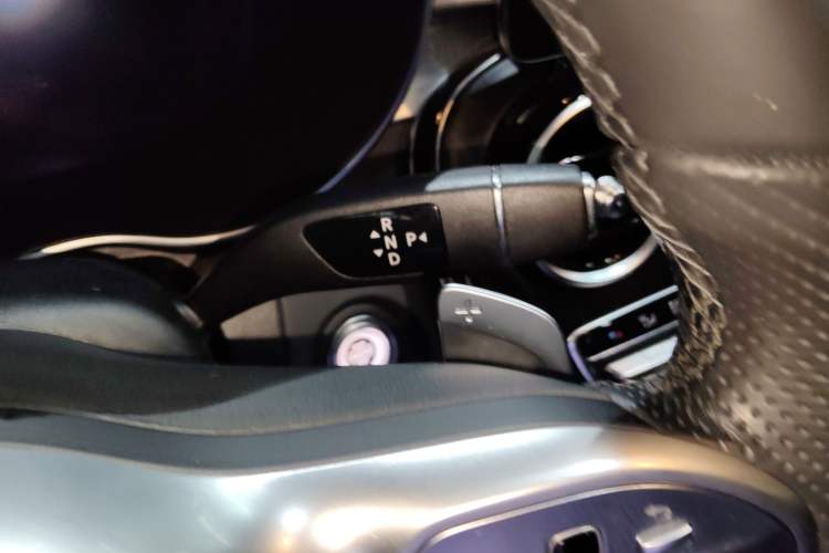 Used Mercedes-Benz C-Class 2020 Restyled C 260 L Sport Edition Gear Lever
