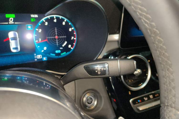 Used Mercedes-Benz C-Class 2020 C 260 Sport Edition Gear Lever