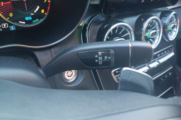 Used Mercedes-Benz C-Class 2020 C 260 L Sport Edition Gear Lever