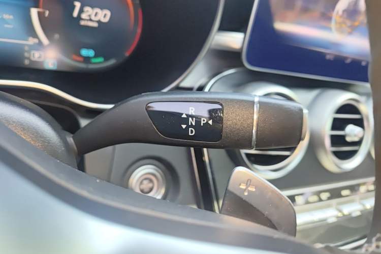 Used Mercedes-Benz C-Class 2020 C 260 Coupe Gear Lever