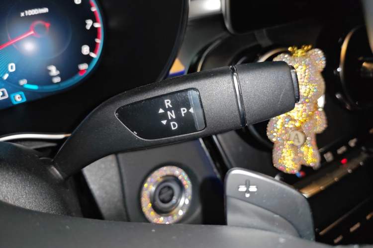 Used Mercedes-Benz C-Class 2020 Restyled C 200 L Fashion Edition Sport Version Gear Lever