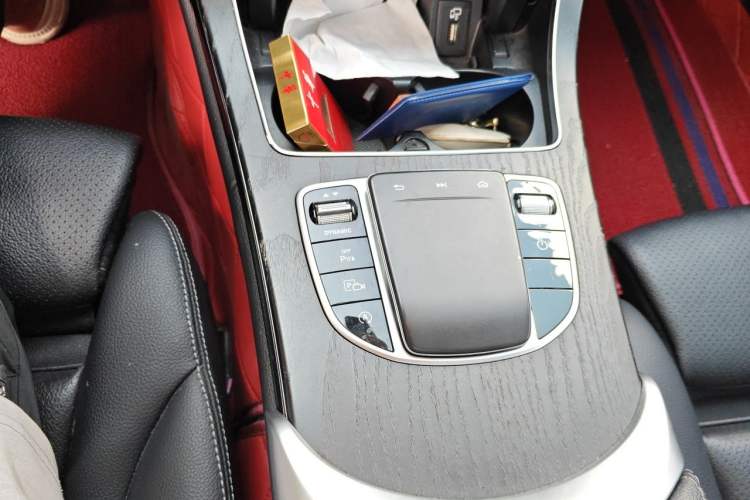 Used Mercedes-Benz C-Class 2020 Restyled C 260 L Sport Edition Gear Lever