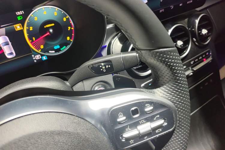 Used Mercedes-Benz C-Class 2020 Restyled C 260 L Sport Edition Gear Lever