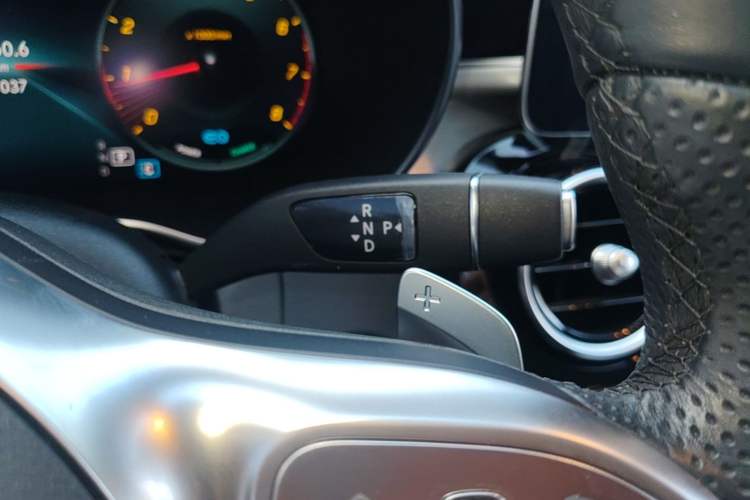 Used Mercedes-Benz C-Class 2020 Restyled C 260 Sport Edition Gear Lever