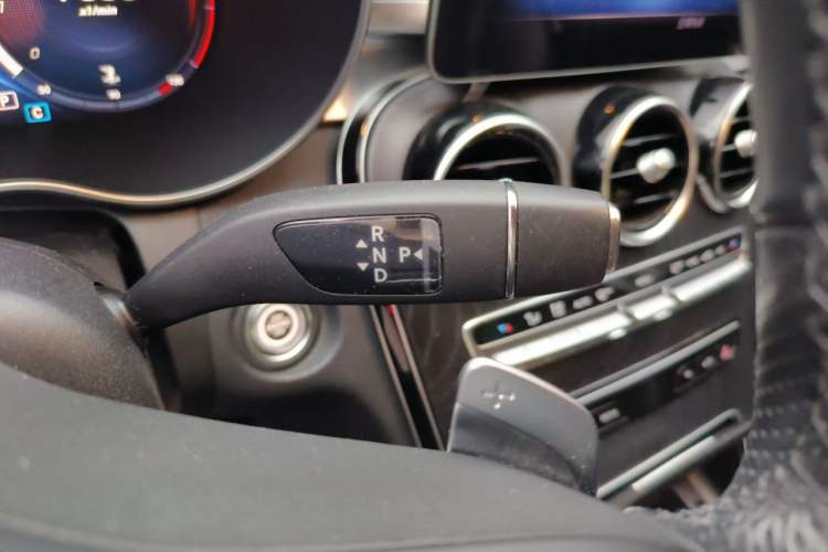Used Mercedes-Benz C-Class 2020 C 200 L Fashion Edition Sport Version Gear Lever