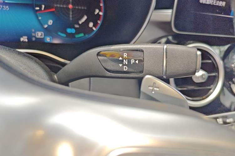 Used Mercedes-Benz C-Class 2020 C 260 Sport Edition Gear Lever
