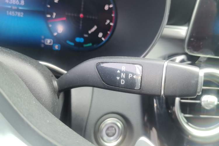 Used Mercedes-Benz C-Class 2020 Restyled C 260 Sport Edition Gear Lever
