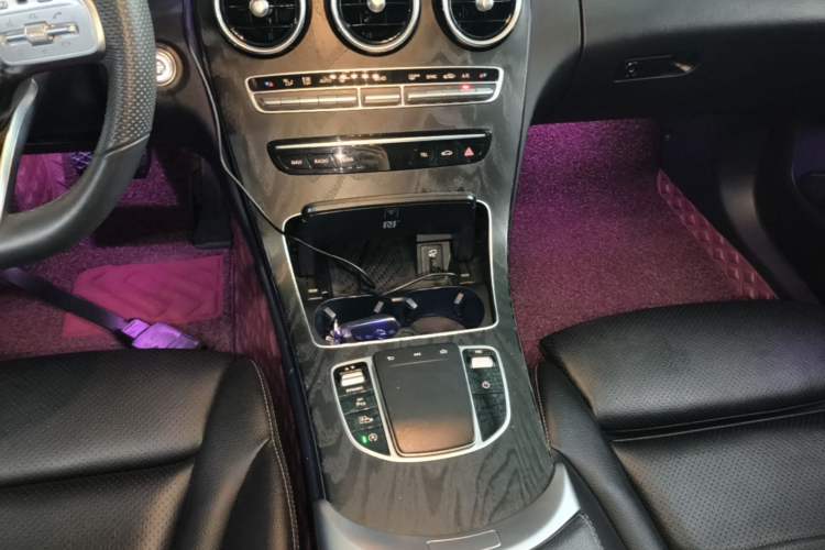 Used Mercedes-Benz C-Class 2020 Restyled C 260 L Sport Edition Gear Lever
