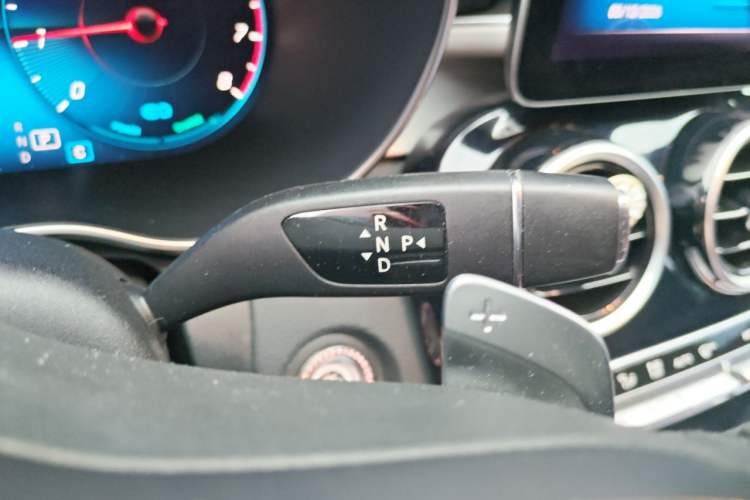 Used Mercedes-Benz C-Class 2020 C 260 Sport Edition Gear Lever