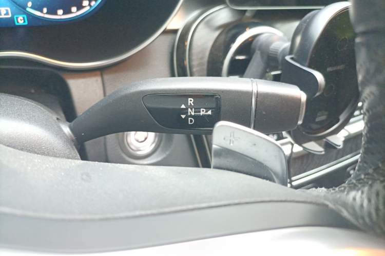 Used Mercedes-Benz C-Class 2020 C 260 L Sport Edition Gear Lever