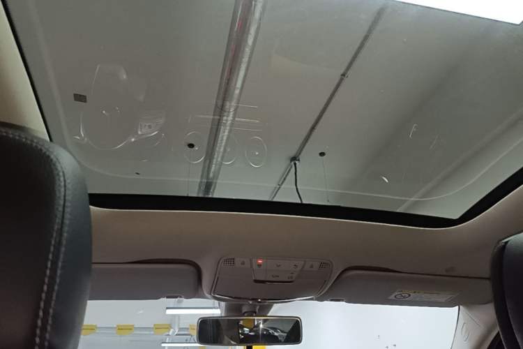 Used Mercedes-Benz C-Class 2020 C 260 L Sport Edition Headliner