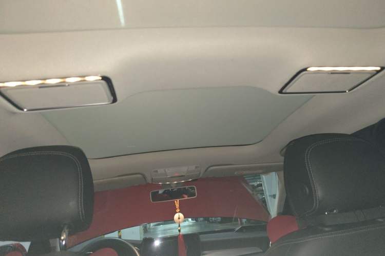 Used Mercedes-Benz C-Class 2020 Restyled C 260 L Sport Edition Headliner