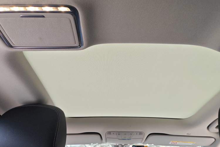 Used Mercedes-Benz C-Class 2020 Restyled C 260 L Sport Edition Headliner