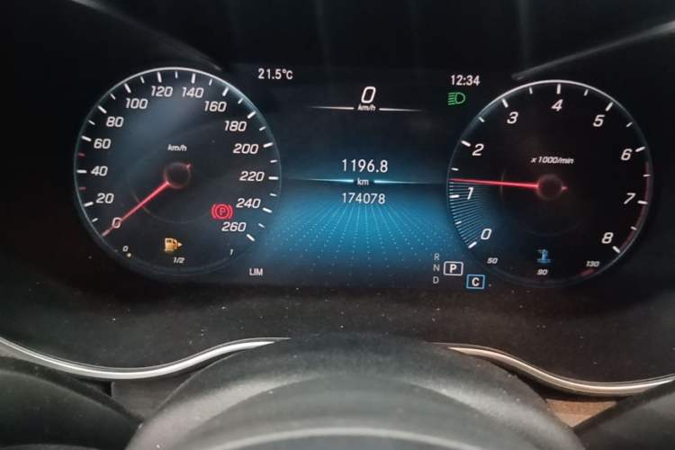 Used Mercedes-Benz C-Class 2020 Updated C 200 L Fashion Edition Instrument Cluster