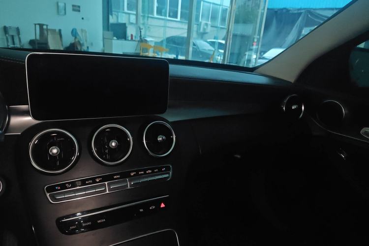 Used Mercedes-Benz C-Class 2020 C 200 L Fashion Edition Sport Version Interior 2