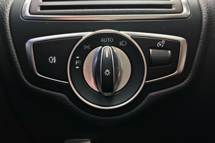 Used Mercedes-Benz C-Class 2020 C 200 L Fashion Edition Sport Version Interior 7
