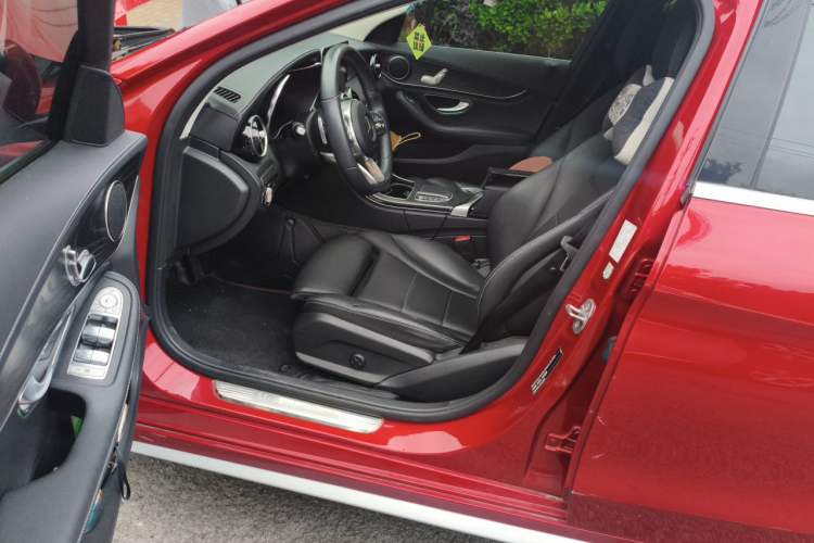 Used Mercedes-Benz C-Class 2020 Restyled C 200 L Fashion Edition Sport Version Left Front Seat