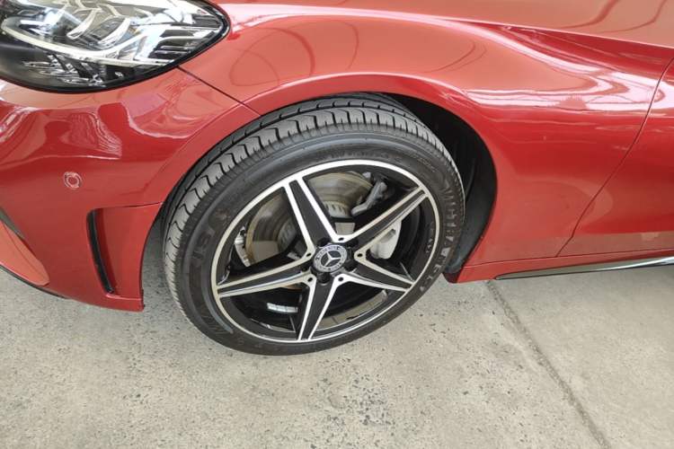Used Mercedes-Benz C-Class 2020 Restyled C 260 Sport Edition Left Front Wheel Hub