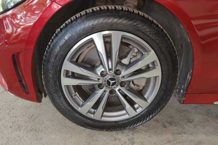 Used Mercedes-Benz C-Class 2020 Restyled C 200 L Fashion Edition Sport Version Left Front Wheel Hub