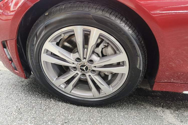 Used Mercedes-Benz C-Class 2020 C 200 L Fashion Edition Sport Version Left Front Wheel Hub