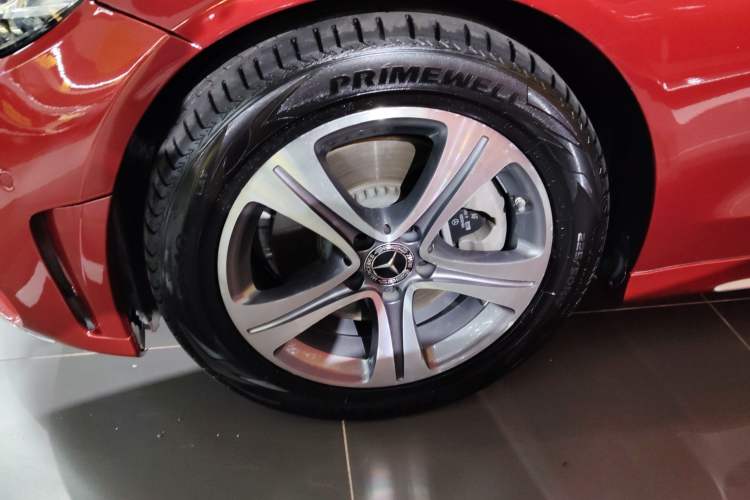 Used Mercedes-Benz C-Class 2020 Restyled C 260 L Sport Edition Left Front Wheel Hub