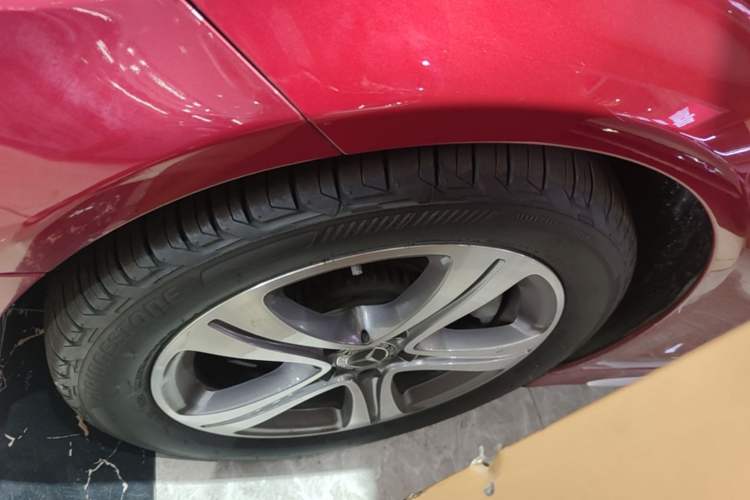 Used Mercedes-Benz C-Class 2020 Restyled C 260 L Sport Edition Left Front Wheel Hub