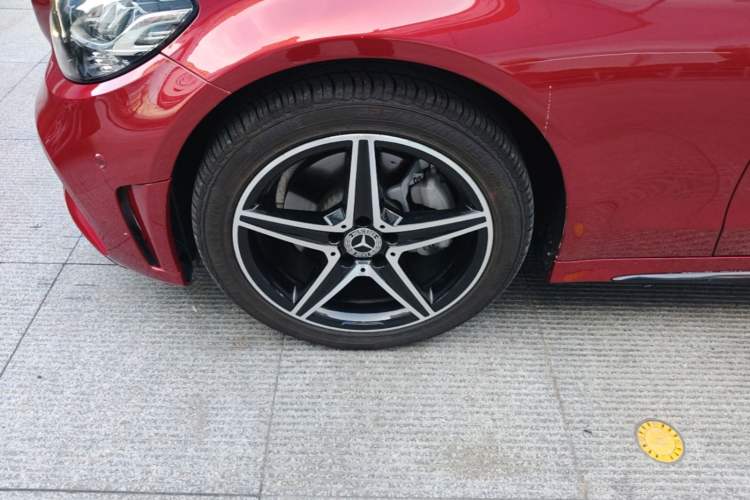 Used Mercedes-Benz C-Class 2020 Restyled C 260 Sport Edition Left Front Wheel Hub