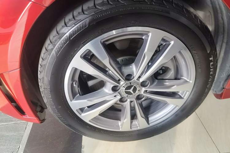 Used Mercedes-Benz C-Class 2020 Restyled C 200 L Fashion Edition Sport Version Left Front Wheel Hub
