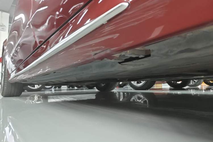 Used Mercedes-Benz C-Class 2020 C 260 L Sport Edition Left Side Sill