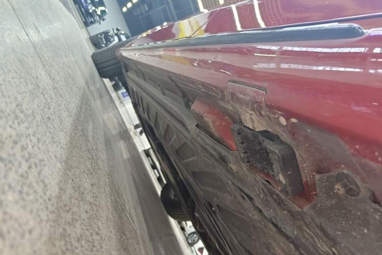 Used Mercedes-Benz C-Class 2020 C 260 Sport Edition Left Side Sill