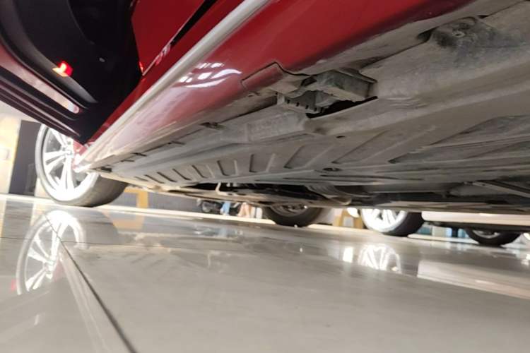 Used Mercedes-Benz C-Class 2020 Restyled C 200 L Fashion Edition Sport Version Left Side Sill