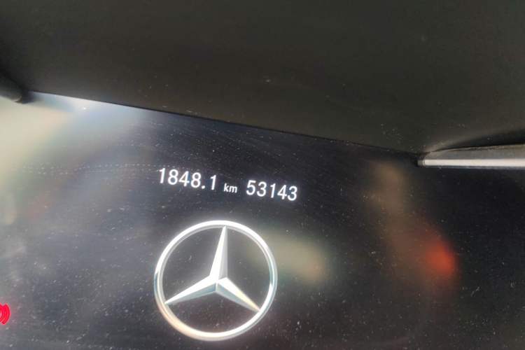 Used Mercedes-Benz C-Class 2020 C 260 L Sport Edition Odometer Close Up