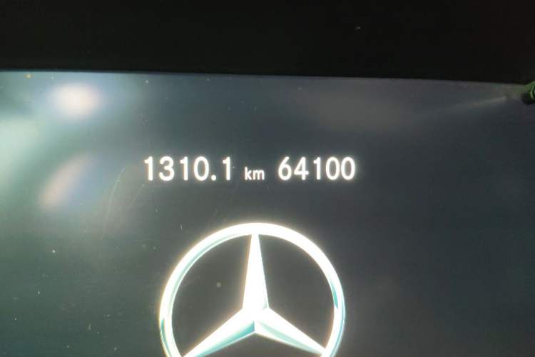 Used Mercedes-Benz C-Class 2020 Restyled C 260 Sport Edition Odometer Close Up