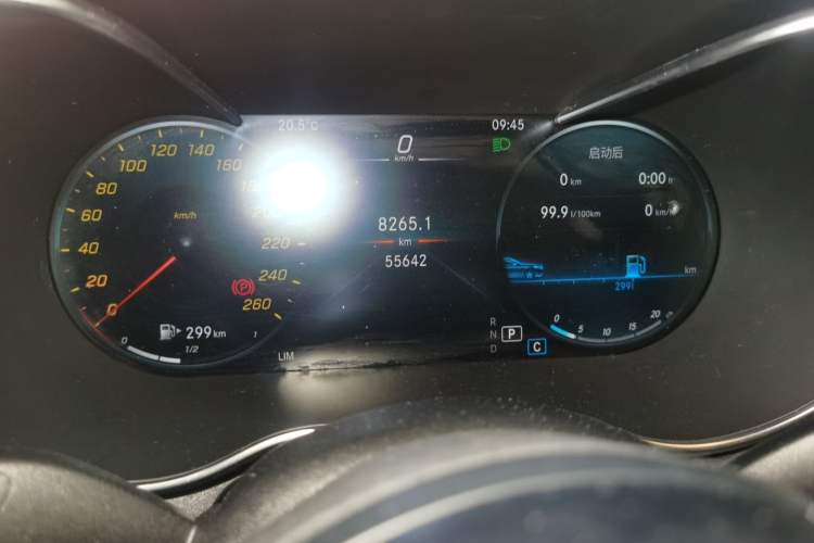 Used Mercedes-Benz C-Class 2020 C 200 L Fashion Edition Sport Version Odometer Close Up