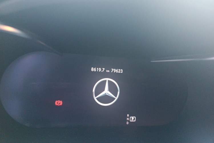 Used Mercedes-Benz C-Class 2020 C 260 L Sport Edition Odometer Close Up