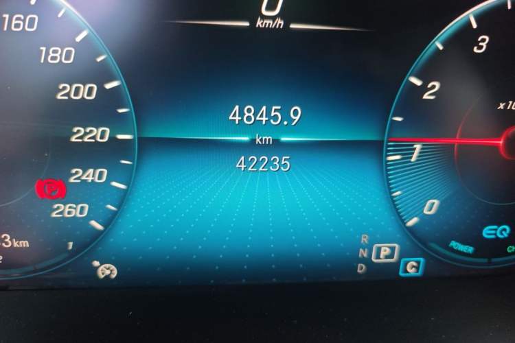 Used Mercedes-Benz C-Class 2020 C 260 Coupe Odometer Close Up