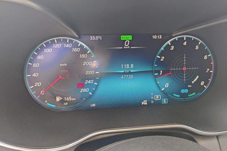 Used Mercedes-Benz C-Class 2020 C 260 Sport Edition Odometer Close Up