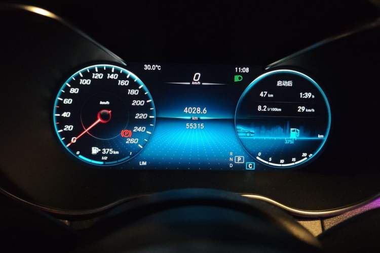Used Mercedes-Benz C-Class 2020 Restyled C 200 L Fashion Edition Sport Version Odometer Close Up