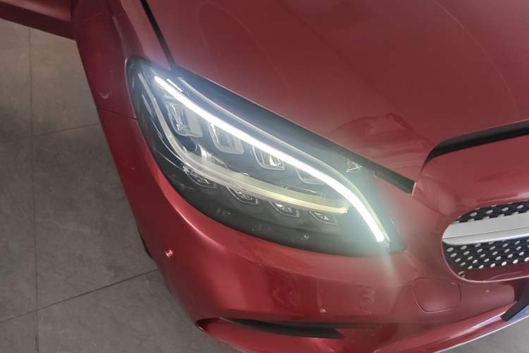 Used Mercedes-Benz C-Class 2020 Updated C 200 L Fashion Edition Right Front Headlight