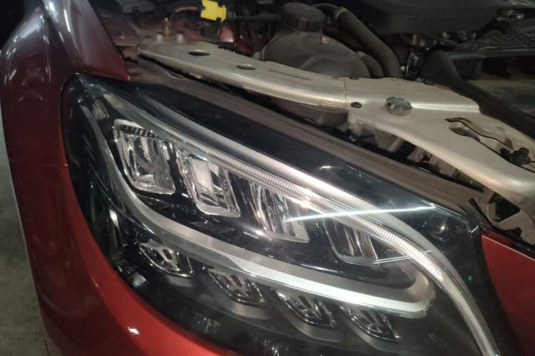 Used Mercedes-Benz C-Class 2020 Restyled C 260 Sport Edition Right Front Headlight