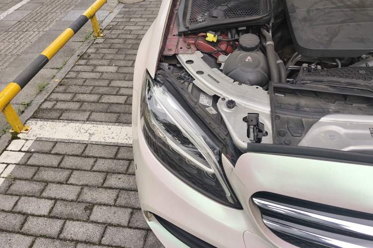Used Mercedes-Benz C-Class 2020 Restyled C 260 Sport Edition Right Front Headlight