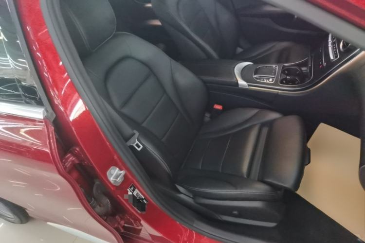 Used Mercedes-Benz C-Class 2020 C 200 L Fashion Edition Sport Version Right Front Seat