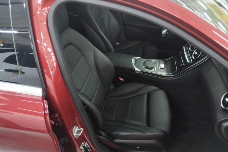 Used Mercedes-Benz C-Class 2020 Restyled C 200 L Fashion Edition Sport Version Right Front Seat