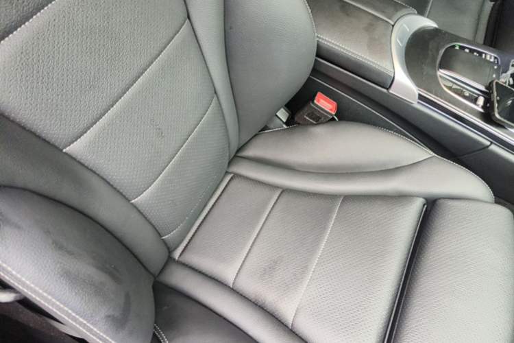 Used Mercedes-Benz C-Class 2020 C 200 L Fashion Edition Sport Version Right Front Seat