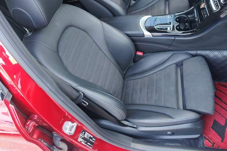 Used Mercedes-Benz C-Class 2020 Restyled C 260 Sport Edition Right Front Seat