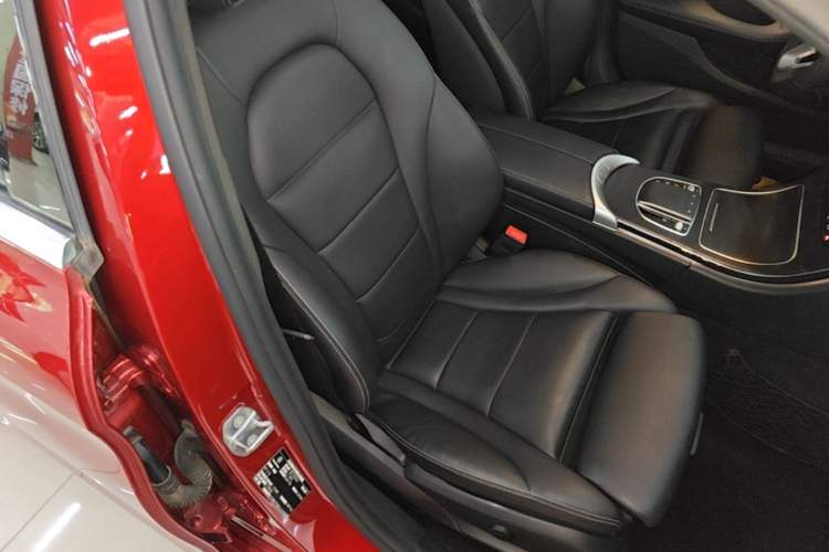 Used Mercedes-Benz C-Class 2020 C 200 L Fashion Edition Sport Version Right Front Seat